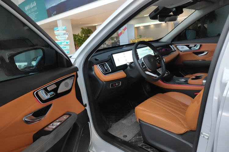 Used JETOUR Shanhai L7 2024 1.5T 120km ULTRA 7-Seater Driver Seat