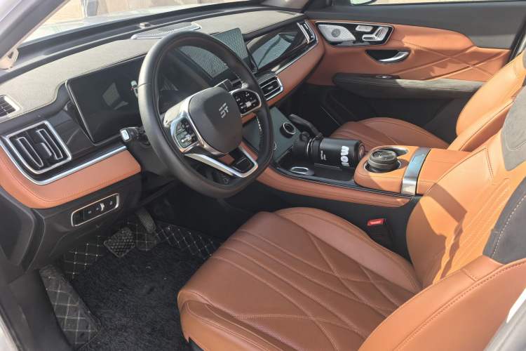 Used JETOUR Shanhai L7 2024 1.5T 120km ULTRA 7-Seater Interior 1