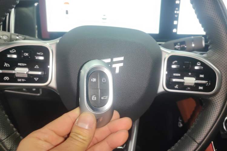 Used JETOUR Shanhai L7 2024 1.5T 120km ULTRA 7-Seater Interior 1