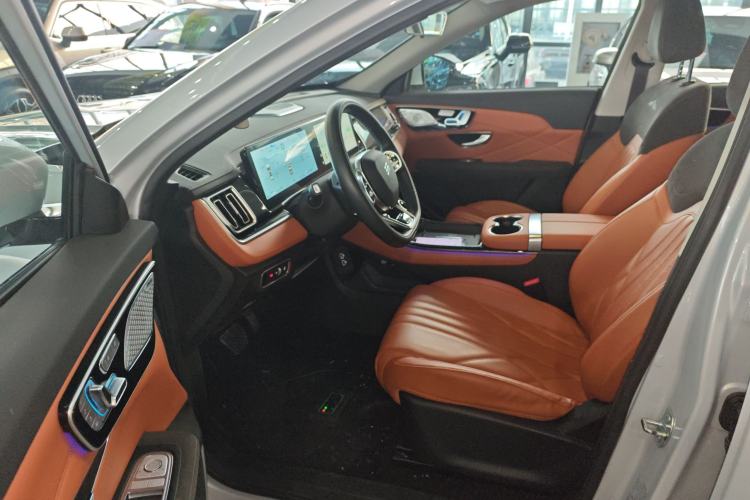 Used JETOUR Shanhai L7 2024 1.5T 120km ULTRA 7-Seater Interior 3