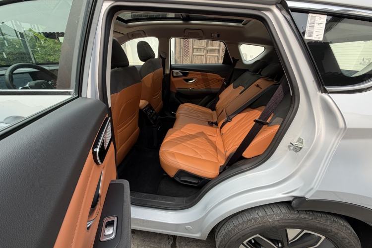 Used JETOUR Shanhai L7 2024 1.5T 120km ULTRA 7-Seater Interior 3