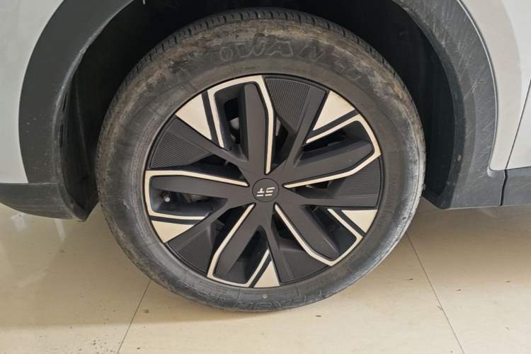 Used JETOUR Shanhai L7 2024 1.5T 120km PRO 7-Seater Left Front Wheel Hub