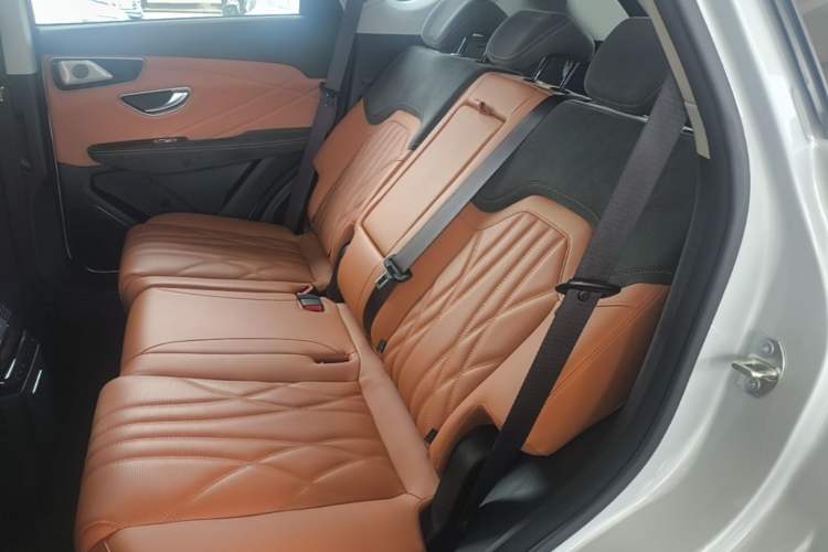Used JETOUR Shanhai L7 2024 1.5T 120km ULTRA 7-Seater Left Rear Seat