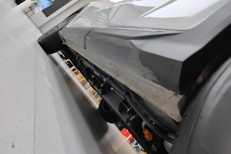 Used JETOUR Shanhai L7 2024 1.5T 120km ULTRA 7-Seater Left Side Sill