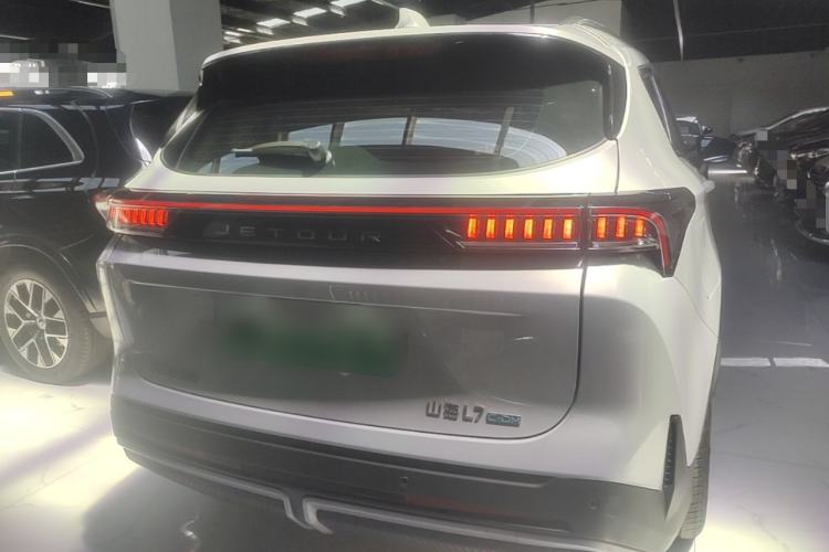 Used JETOUR Shanhai L7 2024 1.5T 120km ULTRA 7-Seater Rear