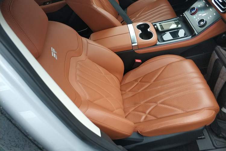 Used JETOUR Shanhai L7 2024 1.5T 120km ULTRA 7-Seater Right Front Seat