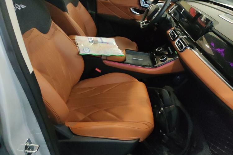 Used JETOUR Shanhai L7 2024 1.5T 120 km MAX 7-Seater Right Front Seat