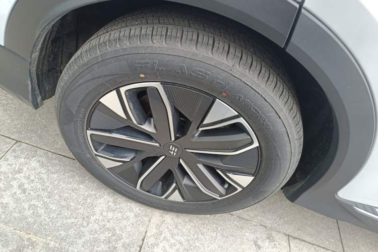 Used JETOUR Shanhai L7 2024 1.5T 120 km MAX 7-Seater Right Rear Wheel Hub