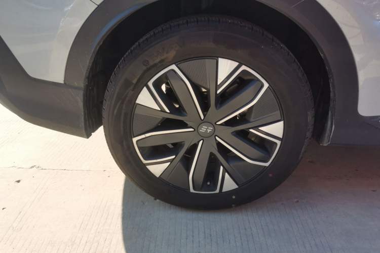Used JETOUR Shanhai L7 2024 1.5T 120km ULTRA 7-Seater Right Rear Wheel Hub