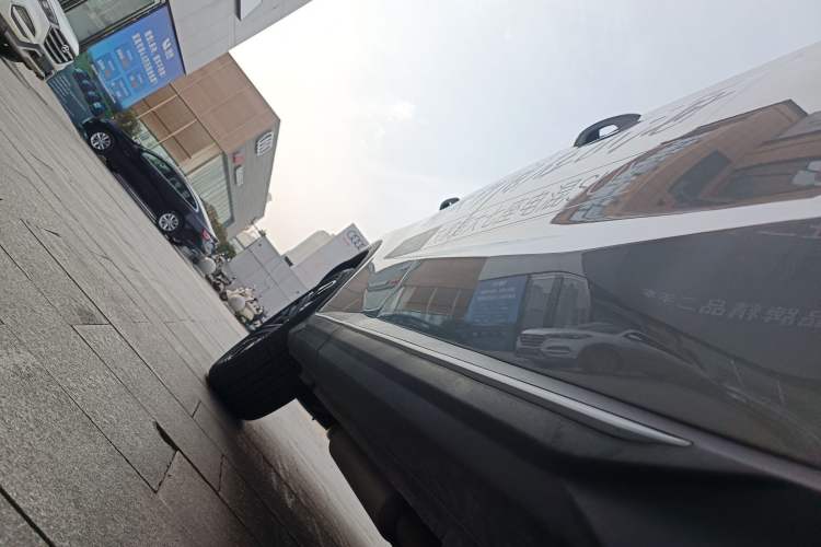 Used JETOUR Shanhai L7 2024 1.5T 120 km MAX 7-Seater Right Side Sill