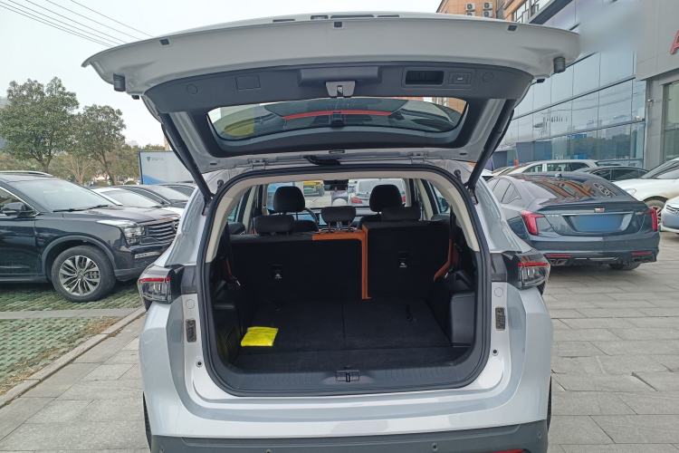 Used JETOUR Shanhai L7 2024 1.5T 120 km MAX 7-Seater Trunk