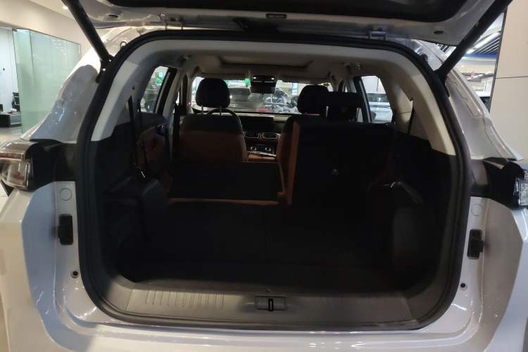 Used JETOUR Shanhai L7 2024 1.5T 120 km MAX 7-Seater Trunk