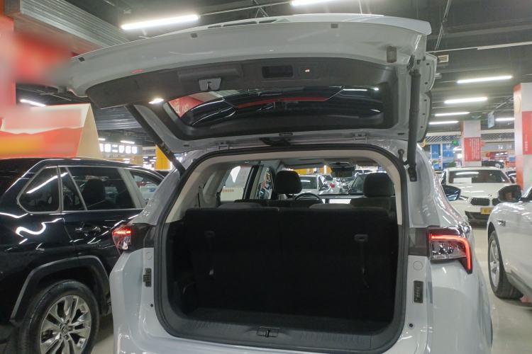 Used JETOUR Shanhai L7 2024 1.5T 120km ULTRA 7-Seater Trunk