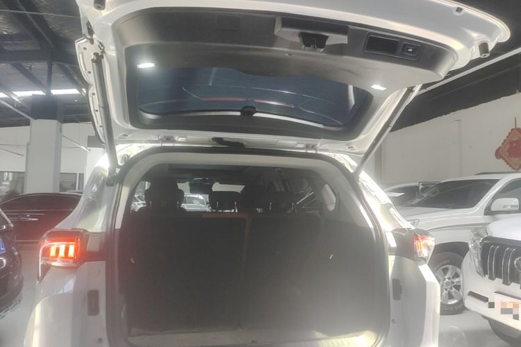 Used JETOUR Shanhai L7 2024 1.5T 120km ULTRA 7-Seater Trunk