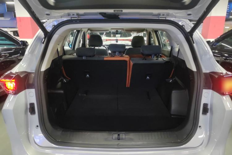 Used JETOUR Shanhai L7 2024 1.5T 120km ULTRA 7-Seater Trunk