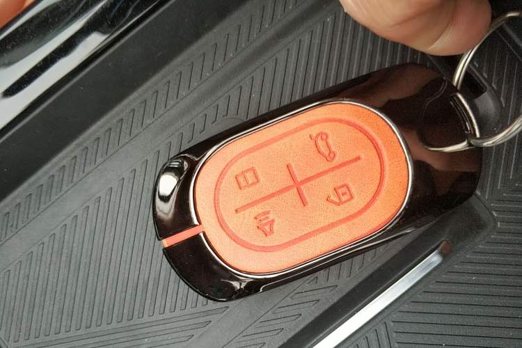 Used JETOUR Shanhai L7 2024 1.5T 120km ULTRA 7-Seater Vehicle Key