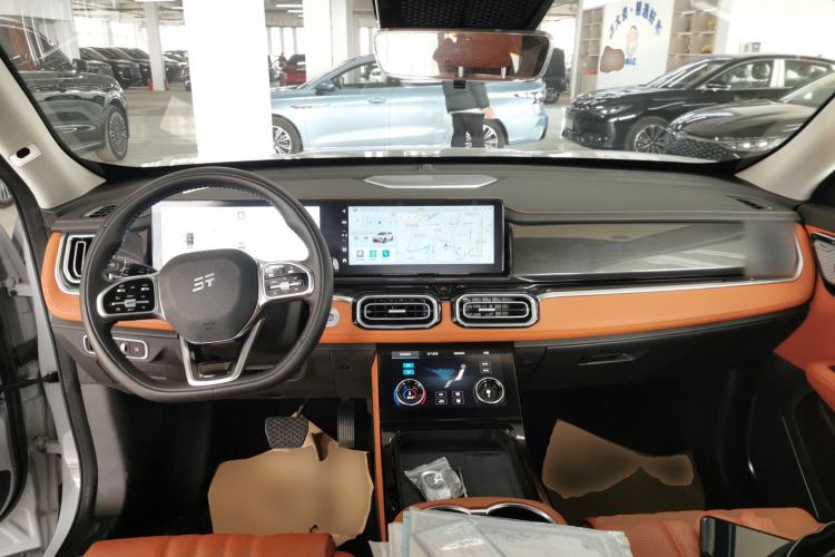 Used JETOUR Shanhai L7 2024 1.5T 120 km ULTRA 5-seater Center Console