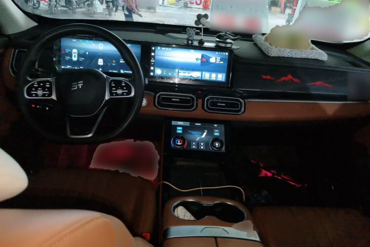 Used JETOUR Shanhai L7 2024 1.5T 120 km MAX+ 5-seater Center Console