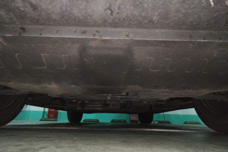 Used JETOUR Shanhai L7 2024 1.5T 120km MAX+ 7-Seater Chassis Front