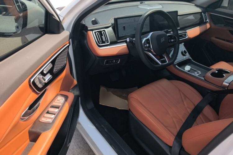 Used JETOUR Shanhai L7 2024 1.5T 120km MAX 5-Seater Driver Seat