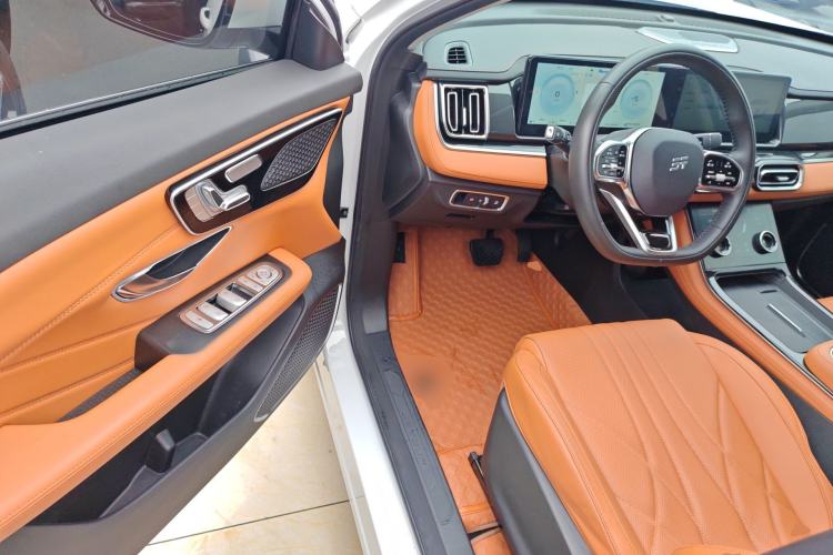 Used JETOUR Shanhai L7 2024 1.5T 120 km MAX 7-Seater Driver Seat