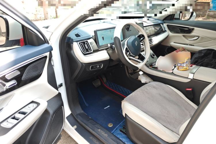 Used JETOUR Shanhai L7 2024 1.5T 120 km MAX 7-Seater Driver Seat
