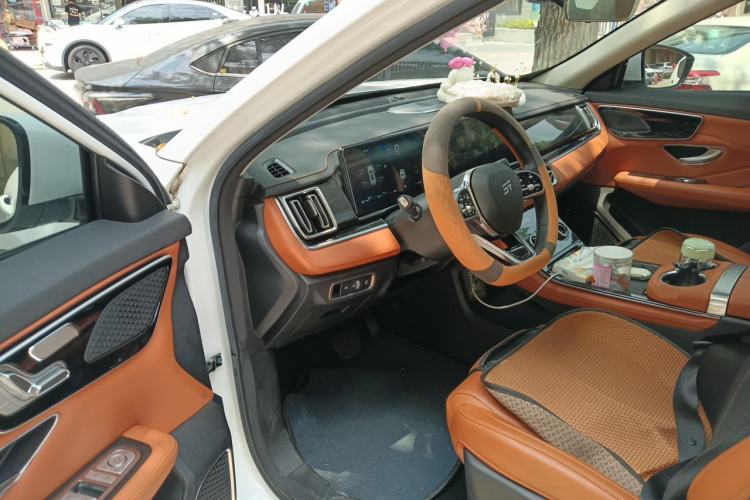 Used JETOUR Shanhai L7 2024 1.5T 120km MAX 5-Seater Driver Seat