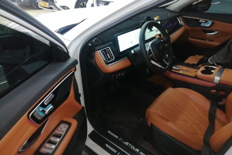 Used JETOUR Shanhai L7 2024 1.5T 120km MAX+ 7-Seater Driver Seat