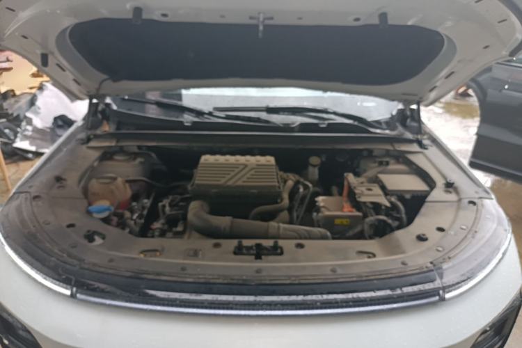 Used JETOUR Shanhai L7 2024 1.5T 120 km MAX 7-Seater Engine Bay