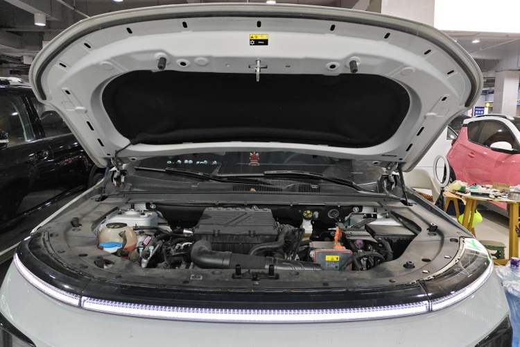 Used JETOUR Shanhai L7 2024 1.5T 120km ULTRA 7-Seater Engine Bay