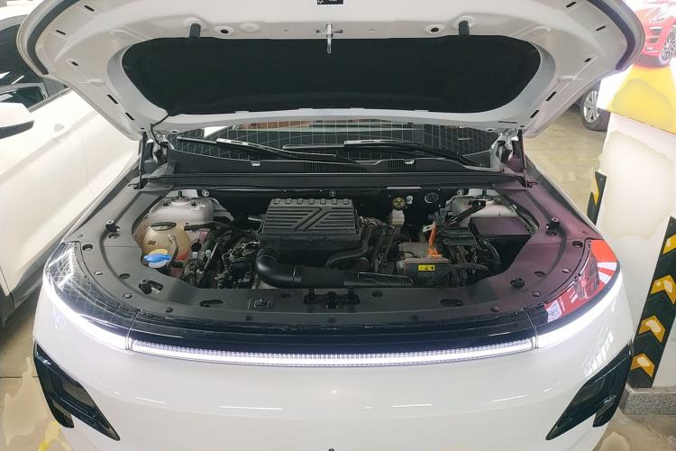 Used JETOUR Shanhai L7 2024 1.5T 120km ULTRA 7-Seater Engine Bay