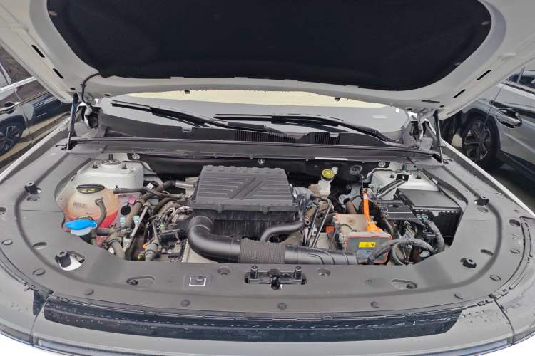 Used JETOUR Shanhai L7 2024 1.5T 120 km MAX 7-Seater Engine Bay