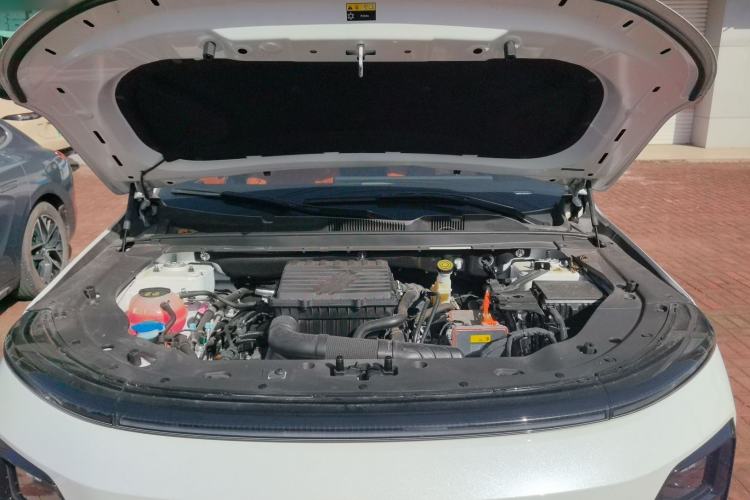 Used JETOUR Shanhai L7 2024 1.5T 120km MAX 5-Seater Engine Bay