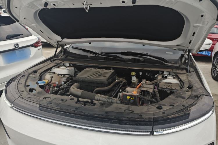 Used JETOUR Shanhai L7 2024 1.5T 120 km MAX 7-Seater Engine Bay