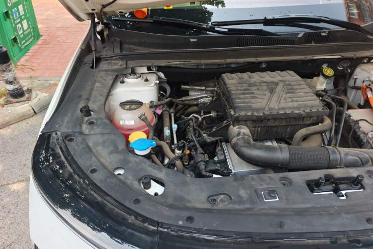Used JETOUR Shanhai L7 2024 1.5T 120 km MAX 7-Seater Engine Bay Right