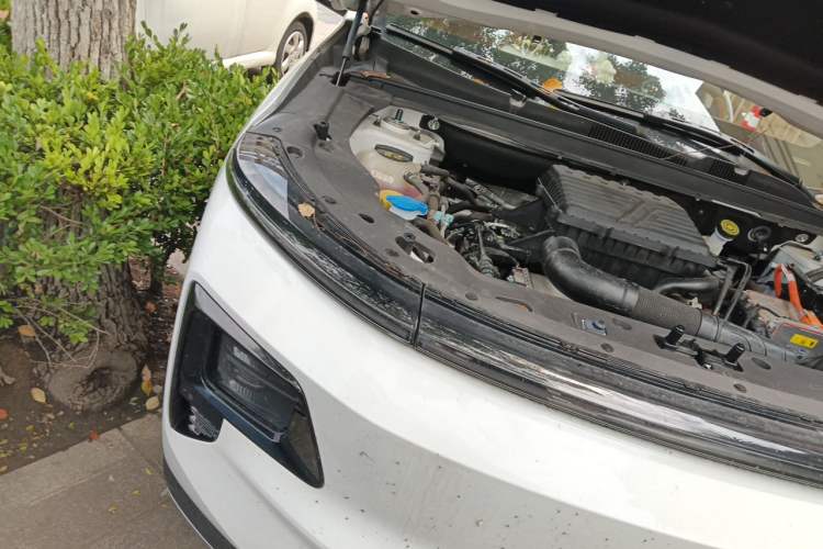 Used JETOUR Shanhai L7 2024 1.5T 120km MAX 5-Seater Engine Bay Right