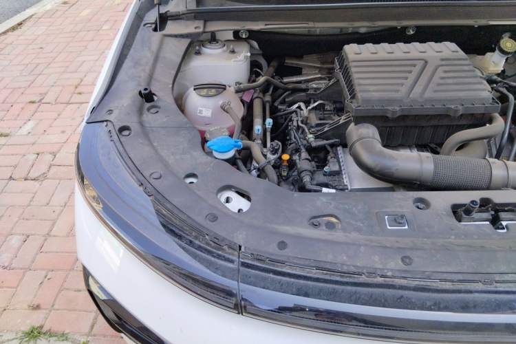 Used JETOUR Shanhai L7 2024 1.5T 120 km MAX 7-Seater Engine Bay Right