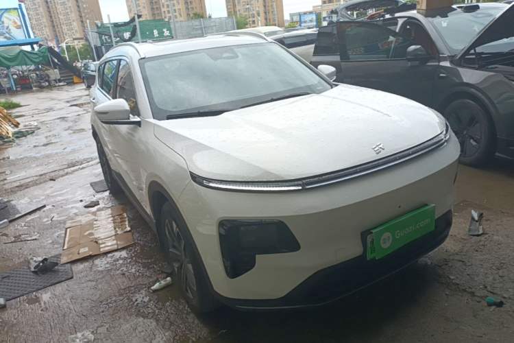 Used JETOUR Shanhai L7 2024 1.5T 120 km MAX 7-Seater Front Right 45 Deg