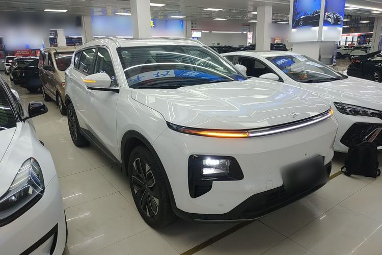 Used JETOUR Shanhai L7 2024 1.5T 120km ULTRA 7-Seater Front Right 45 Deg