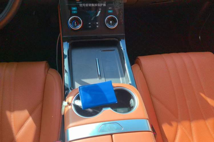 Used JETOUR Shanhai L7 2024 1.5T 120km MAX 5-Seater Gear Lever