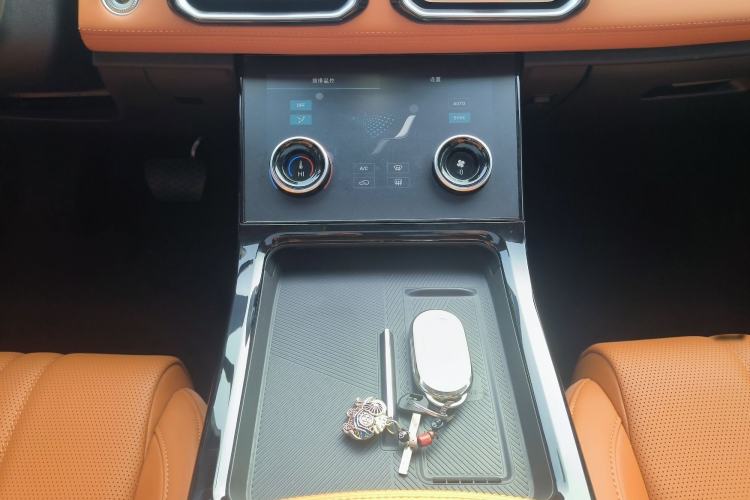 Used JETOUR Shanhai L7 2024 1.5T 120 km MAX 7-Seater Interior 10