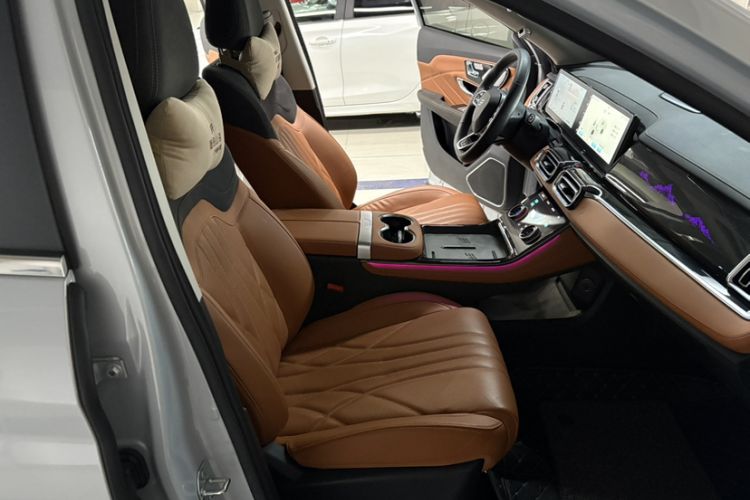 Used JETOUR Shanhai L7 2024 1.5T 120km ULTRA 7-Seater Interior 5