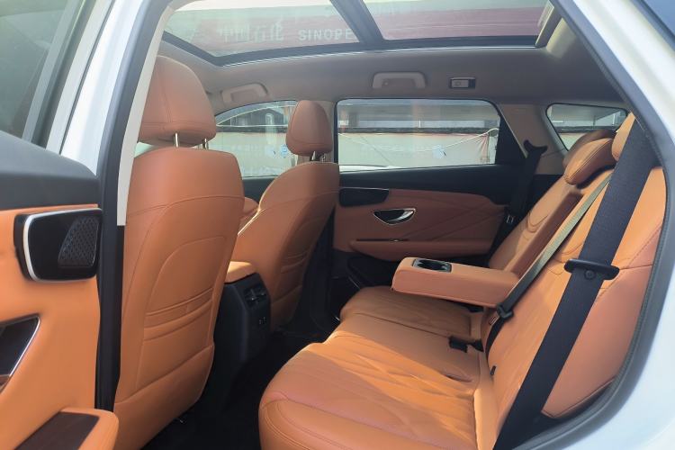 Used JETOUR Shanhai L7 2024 1.5T 120 km MAX 7-Seater Interior 5