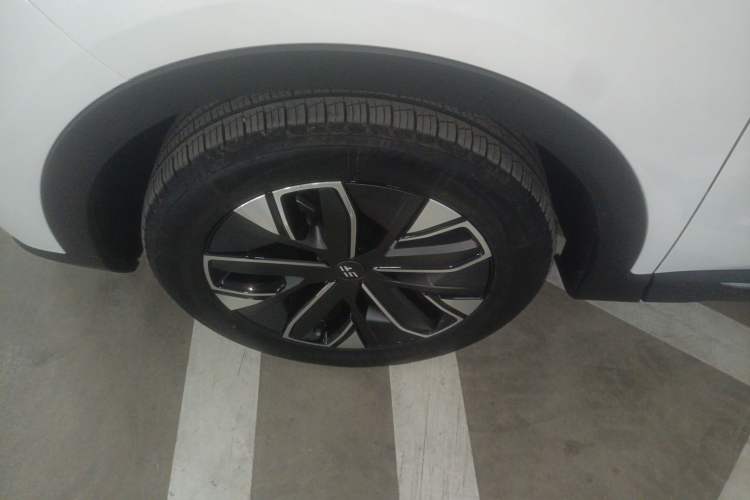 Used JETOUR Shanhai L7 2024 1.5T 120 km ULTRA 5-seater Left Front Wheel Hub