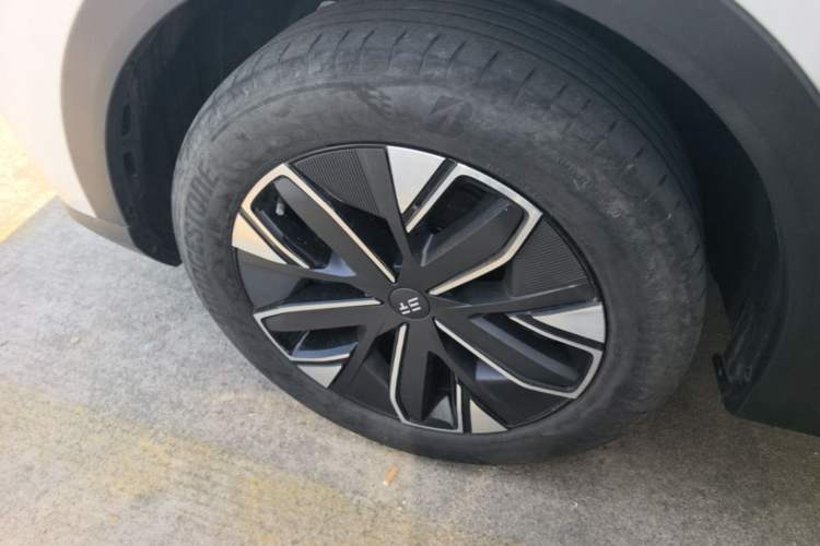 Used JETOUR Shanhai L7 2024 1.5T 120km MAX 5-Seater Left Front Wheel Hub