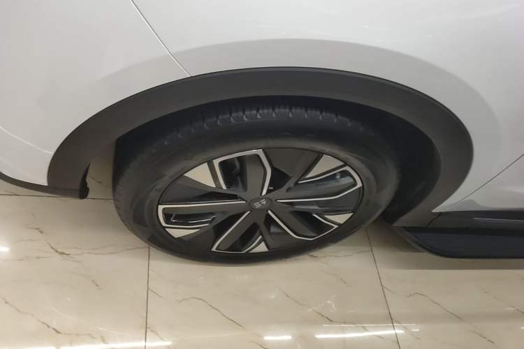 Used JETOUR Shanhai L7 2024 1.5T 120km MAX 5-Seater Left Front Wheel Hub
