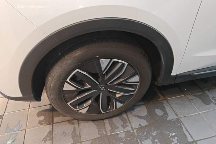 Used JETOUR Shanhai L7 2024 1.5T 120 km MAX+ 5-seater Left Front Wheel Hub