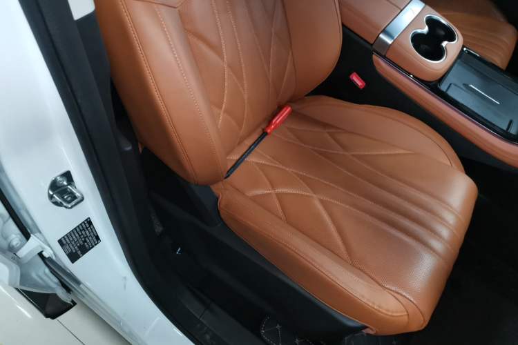 Used JETOUR Shanhai L7 2024 1.5T 120km ULTRA 7-Seater Right Front Seat