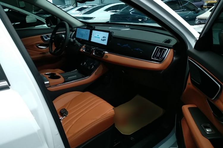 Used JETOUR Shanhai L7 2024 1.5T 120km MAX 5-Seater Right Front Seat