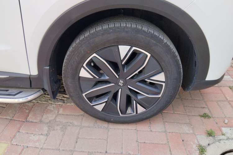 Used JETOUR Shanhai L7 2024 1.5T 120 km MAX 7-Seater Right Front Wheel Hub
